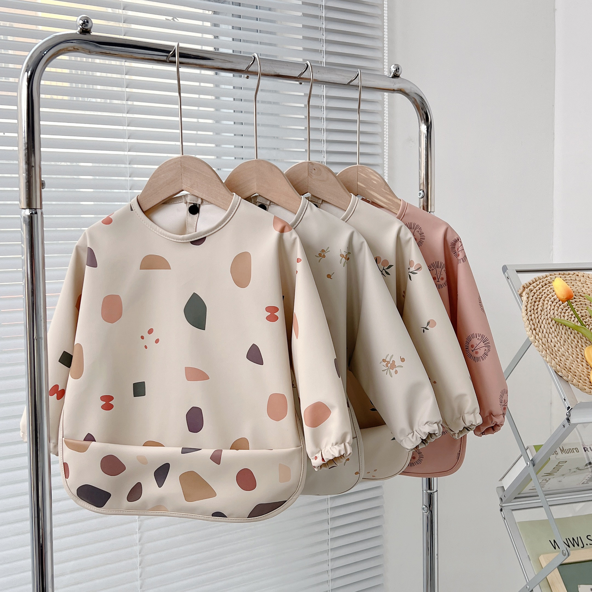 Baby Bibs PU Long Sleeved Pain – Baby Food Brand Bewertung und Preis